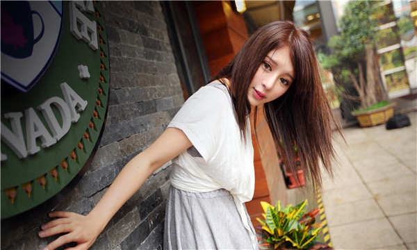 林西想找一个女性生孩子给报酬-｛找个女人生孩子多少钱｝